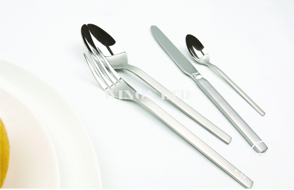 Stainless Steel Knife And Fork Set Of Four (MENTO)