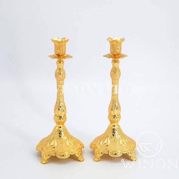 Golden plated single-end tulip mid-size candelabrum