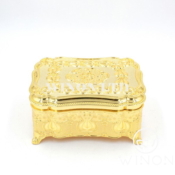 Golden plated small-size rectanglar jewel box(flat cover)